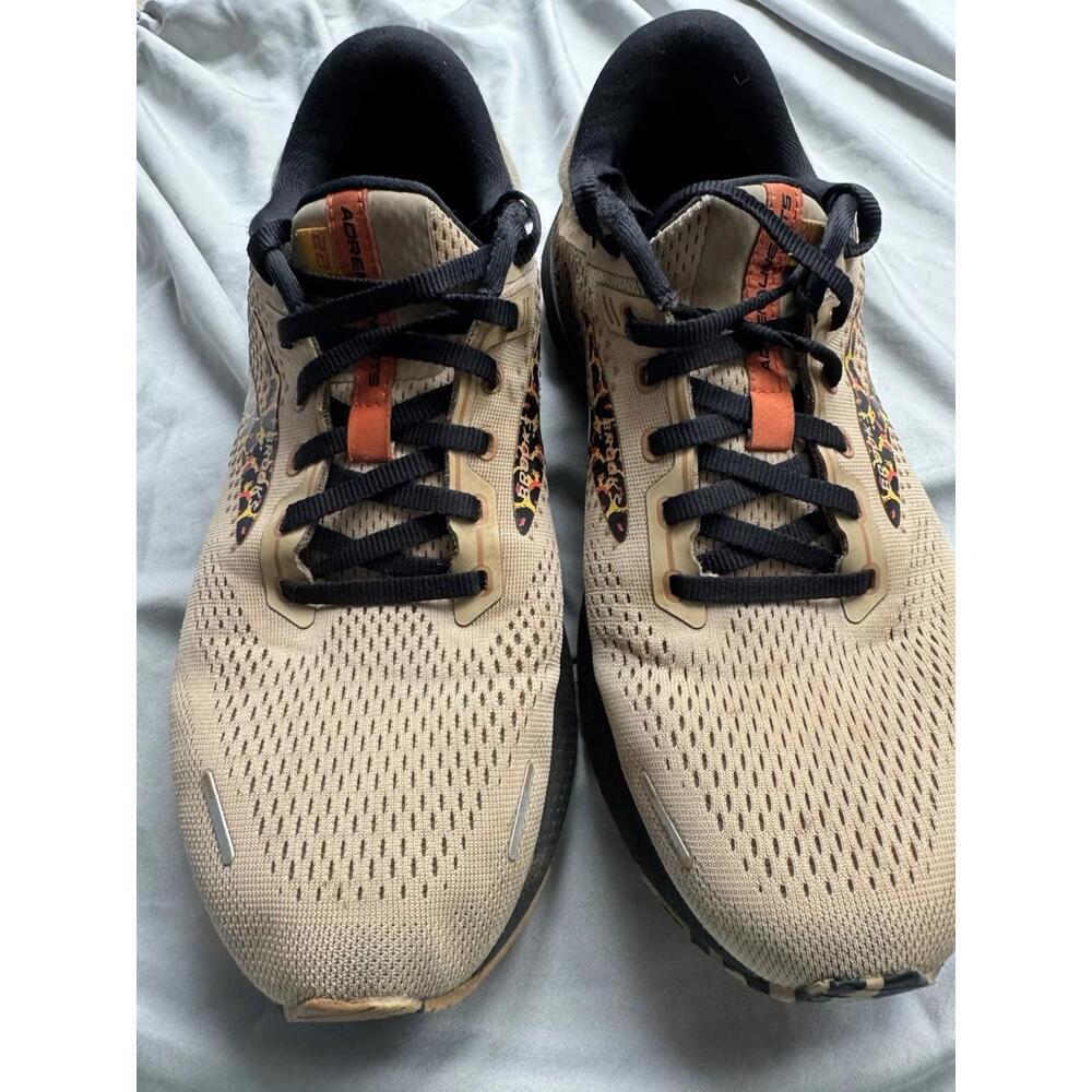 Brooks  Adrenaline GTS mens size 11